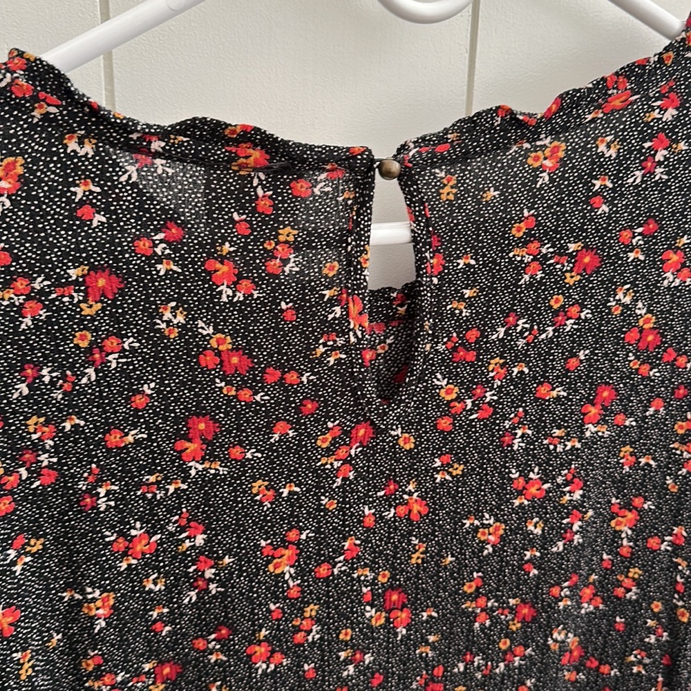 Blouse - Picture 8 of 8
